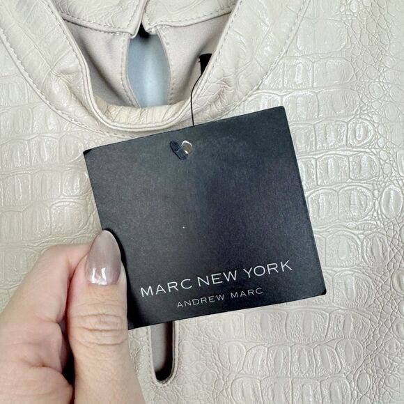 MARC NEW YORK | NEW Latte Croc Keyhole Sleeveless Top Women’s Size Small - Picture 8 of 10